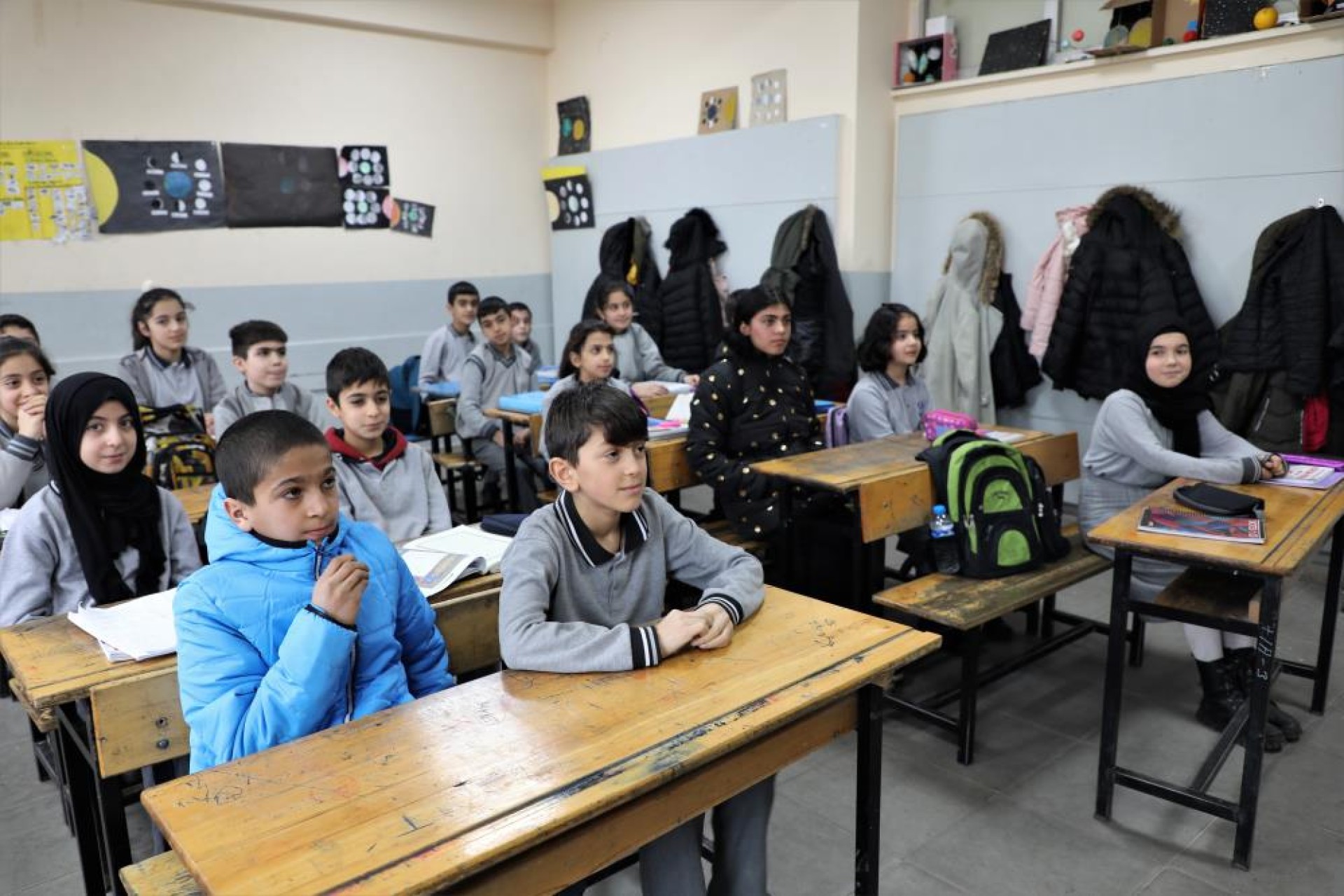 images/news/213/l/Ağrı'da,_Okulum_Beni_Bekler_Projesi_ile_853_çocuk_yeniden_sıralara_oturdu6.jpg