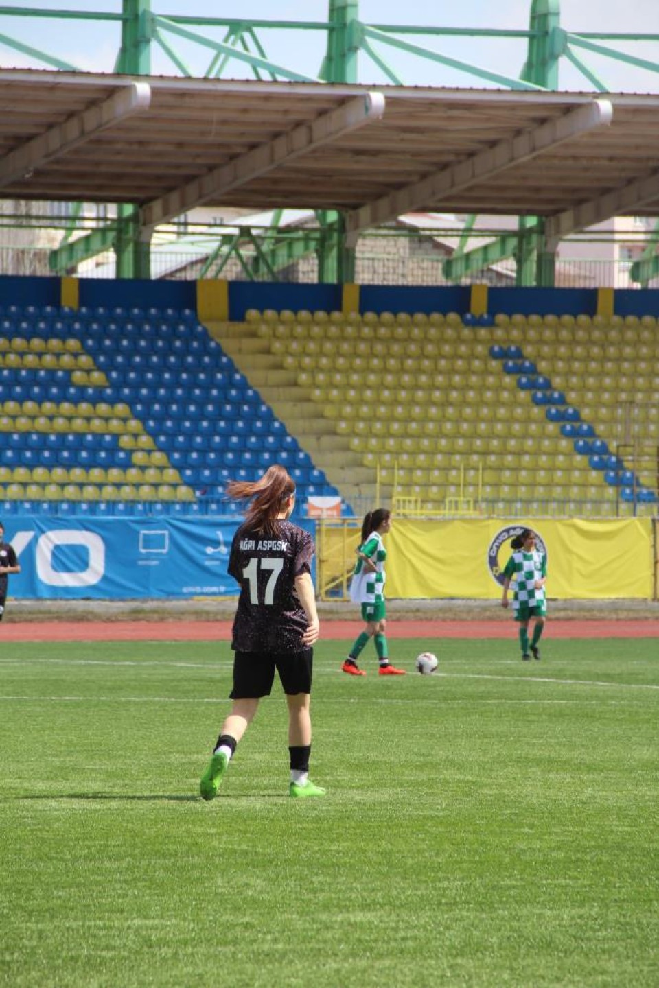 images/news/518/l/Ağrı'da_Aile_ve_Sosyal_Politikalar_Kız_Futbol_Takımı_76_Iğdır_Spor'u_yendi5.jpg