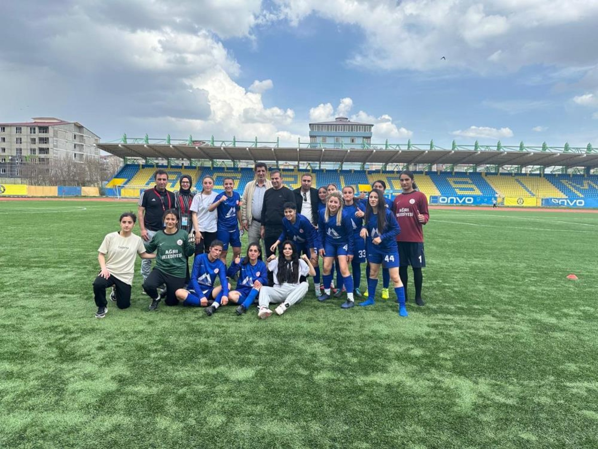 images/news/594/l/Ağrı_Aile_ve_Sosyal_Hizmetler_Spor,_2._Lig_yolunda_emin_adımlarla_ilerliyor6.jpg