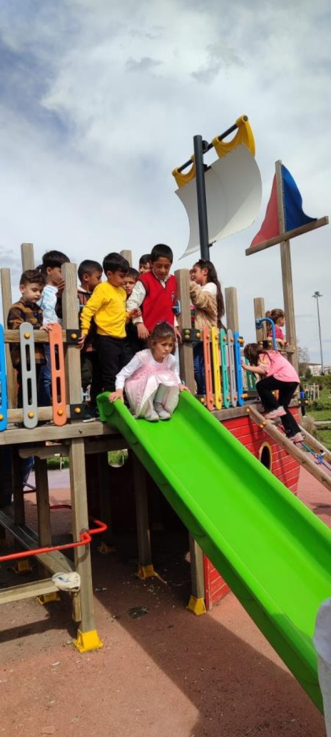 images/news/599/l/Ağrı'da_ilk_defa_sinemaya_giden_çocuklar_unutulmaz_bir_23_Nisan_yaşadı5.jpg
