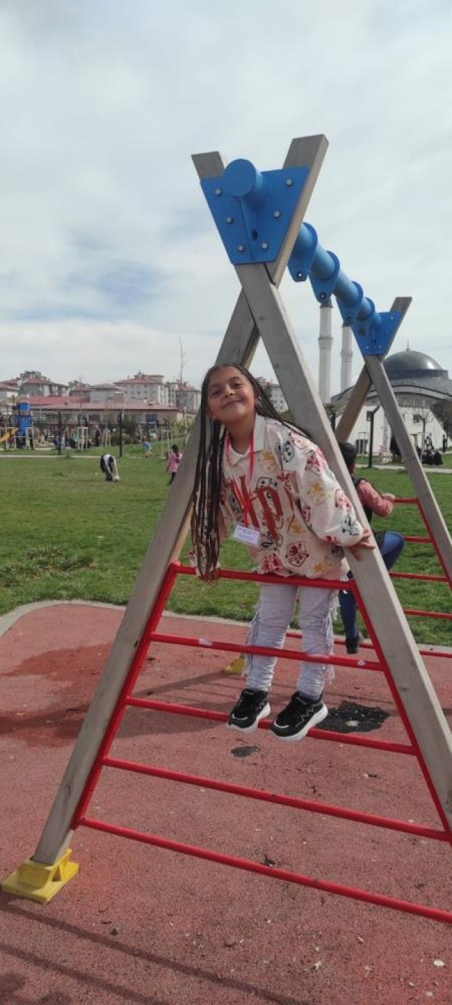 images/news/599/l/Ağrı'da_ilk_defa_sinemaya_giden_çocuklar_unutulmaz_bir_23_Nisan_yaşadı6.jpg