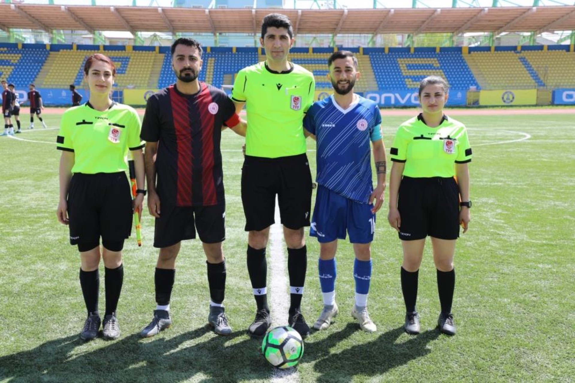 images/news/617/l/Kredi_ve_Yurtlar_Spor_Oyunları”_Erkekler_Futbol_Bölge_Şampiyonası_Ağrı’da_başladı.2.jpg