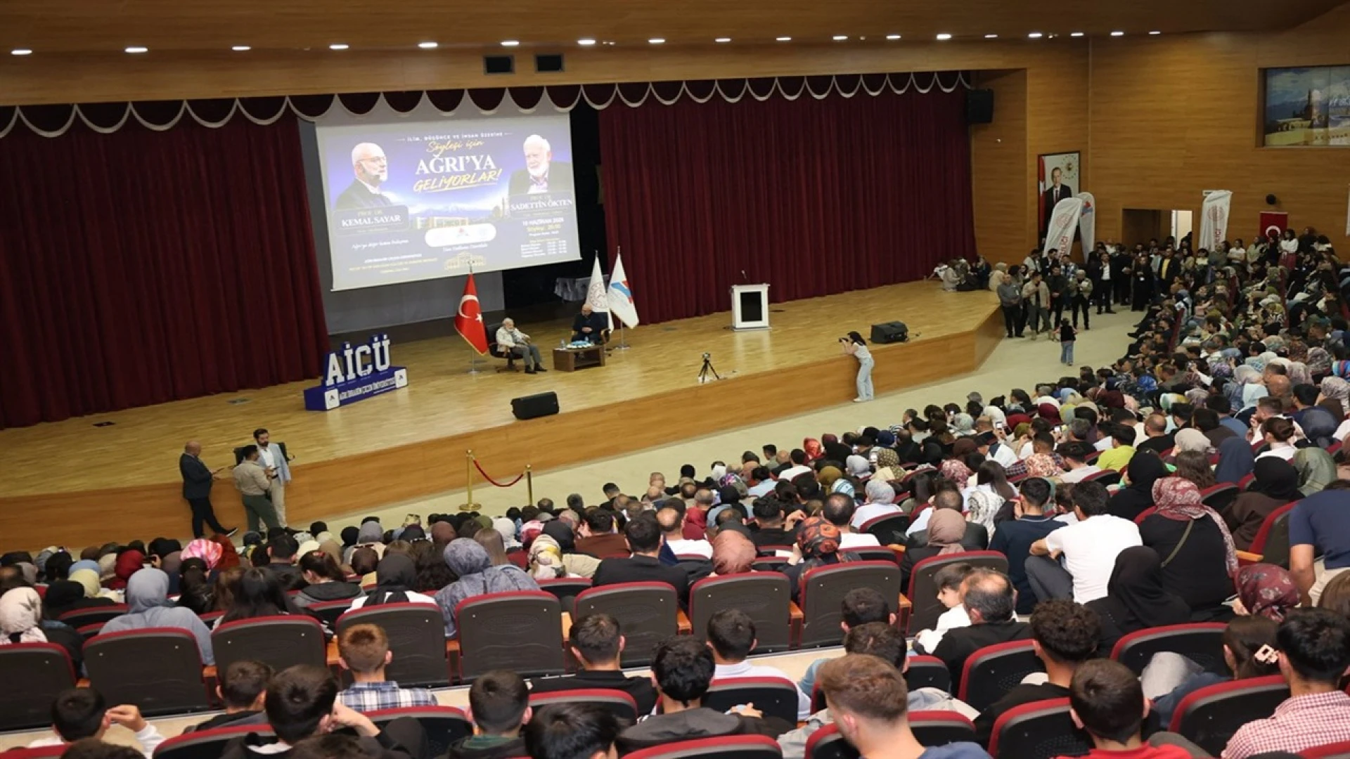 Prof. Dr. Sadettin Ökten ve Prof. Dr. Kemal Sayar Ağrı’da Gönüllere Dokundu